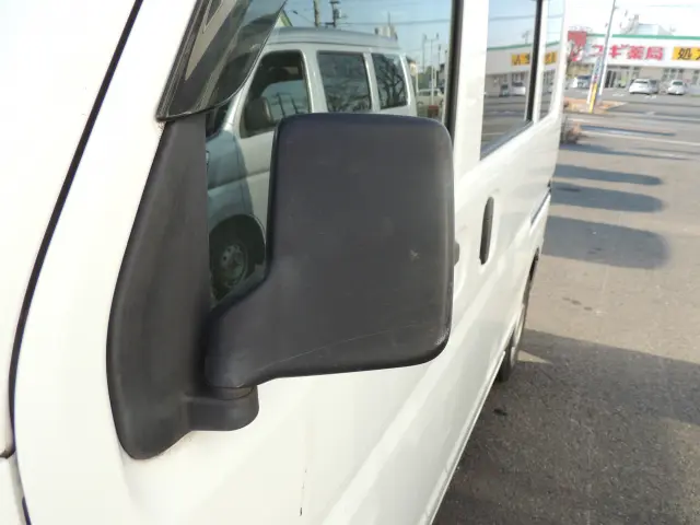 日産 クリッパーバン HBD-DR17V(2WD)の写真18