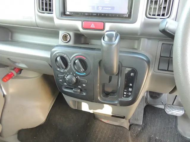 日産 クリッパーバン HBD-DR17V(2WD)の写真45