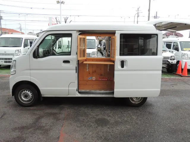 日産 クリッパーバン HBD-DR17V(2WD)の写真9