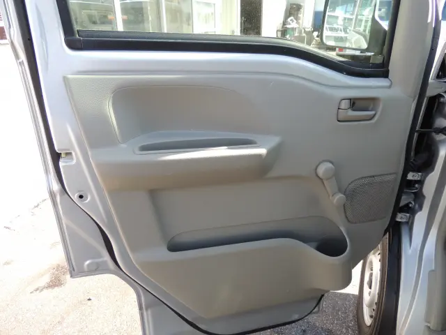 日産 クリッパーバン HBD-DR17Vの写真36