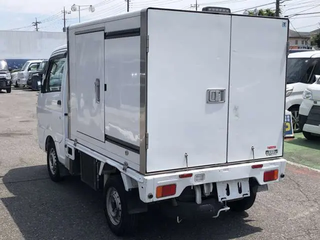 スズキ キャリイ EBD-DA16T(2WD)の写真9