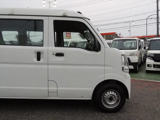 スズキ エブリイ HBD-DA17V(2WD)の写真11