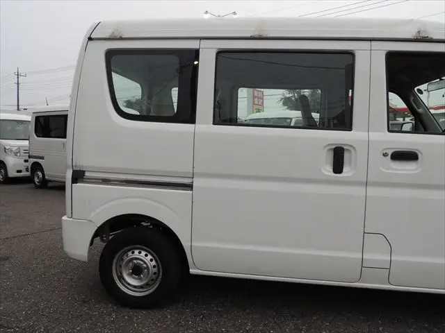 スズキ エブリイ HBD-DA17V(2WD)の写真12