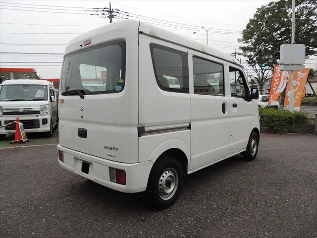 スズキ エブリイ HBD-DA17V(2WD)の写真14