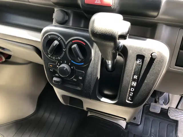 日産 クリッパーバン HBD-DR17V(2WD)の写真40