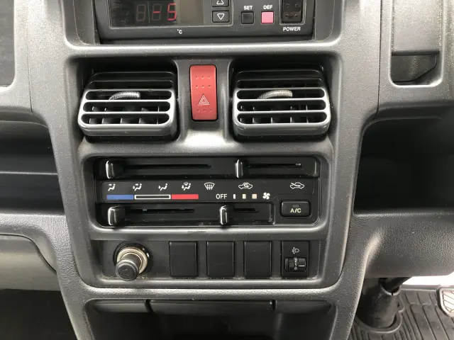 スズキ キャリイ EBD-DA16T(2WD)の写真36