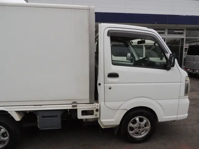 スズキ キャリイ EBD-DA16T(4WD)の写真5