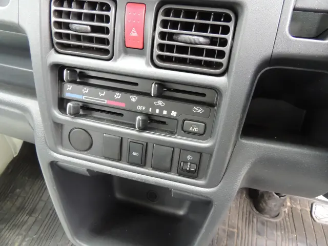 スズキ キャリイ EBD-DA16T(4WD)の写真35