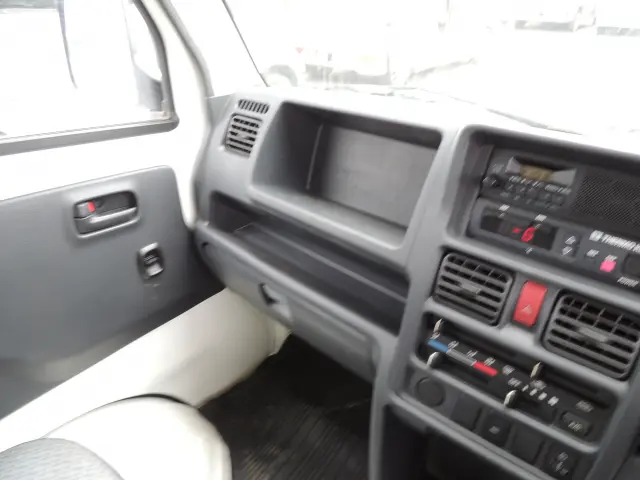 スズキ キャリイ EBD-DA16T(4WD)の写真38