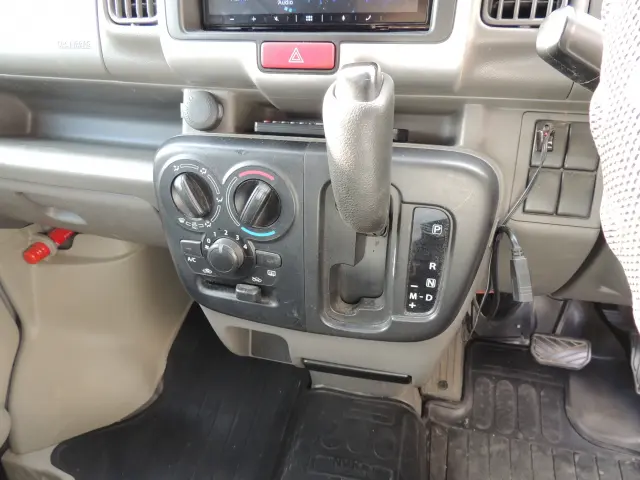 日産 クリッパーバン HBD-DR17V(2WD)の写真47