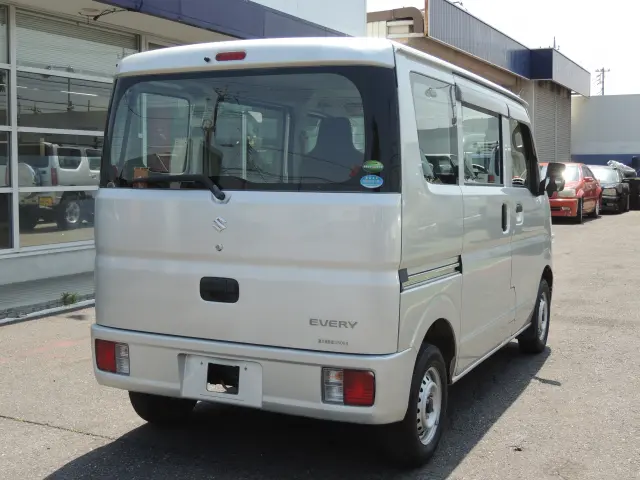 スズキ エブリイ HBD-DA17V(2WD)の写真7