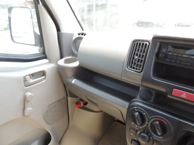 スズキ エブリイ HBD-DA17V(2WD)の写真42