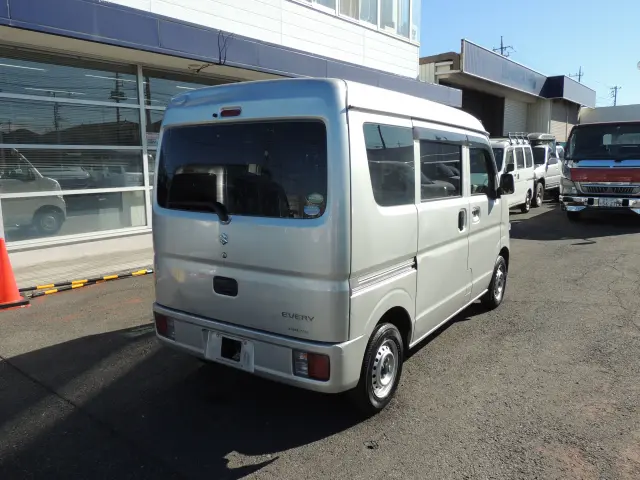 スズキ エブリイ HBD-DA17V(2WD)の写真9