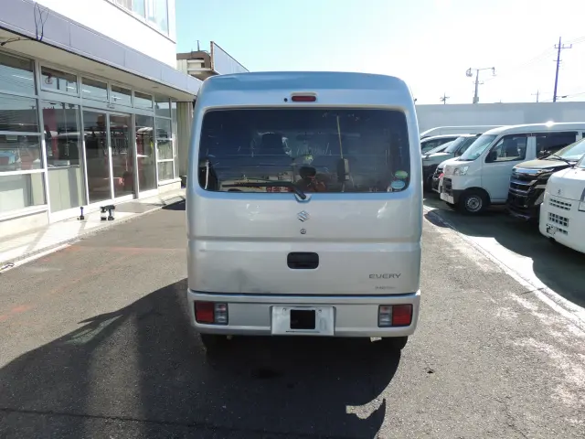 スズキ エブリイ HBD-DA17V(2WD)の写真10