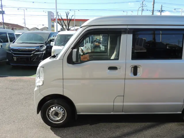 スズキ エブリイ HBD-DA17V(2WD)の写真15