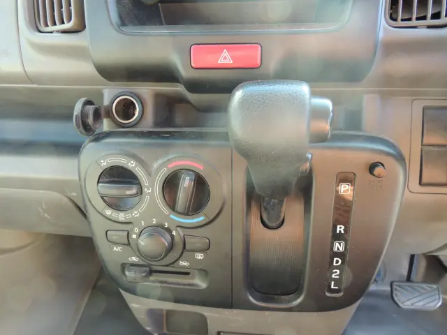 スズキ エブリイ HBD-DA17V(2WD)の写真31