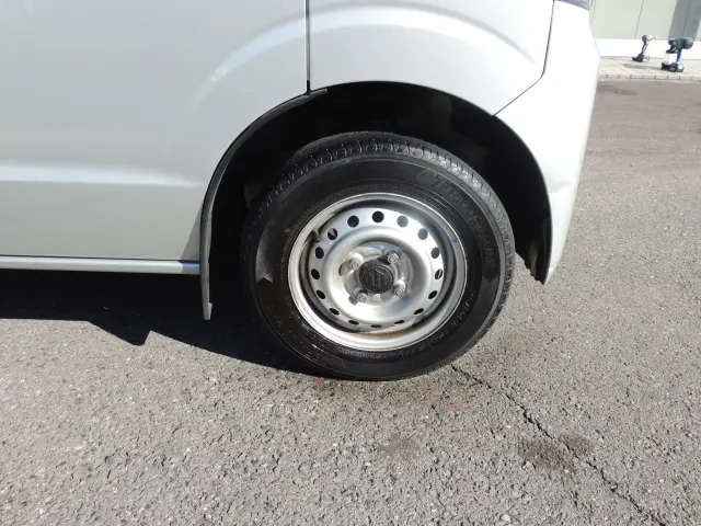 スズキ エブリイ HBD-DA17V(2WD)の写真48