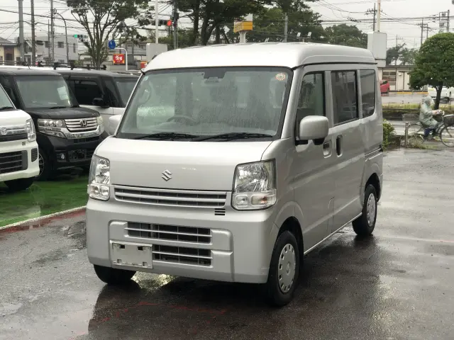 スズキ エブリイ HBD-DA17V(2WD)の写真1