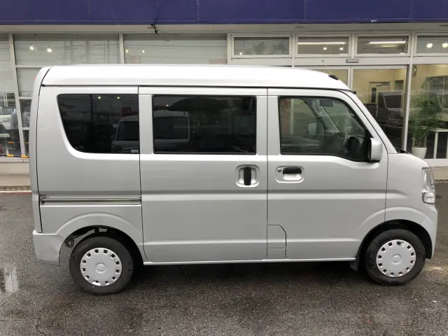スズキ エブリイ HBD-DA17V(2WD)の写真5