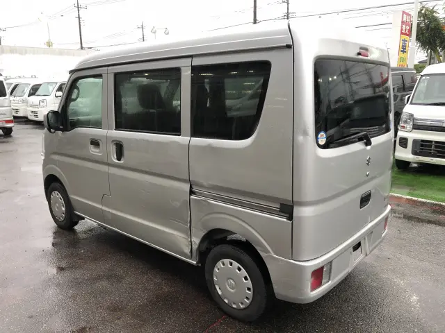 スズキ エブリイ HBD-DA17V(2WD)の写真10