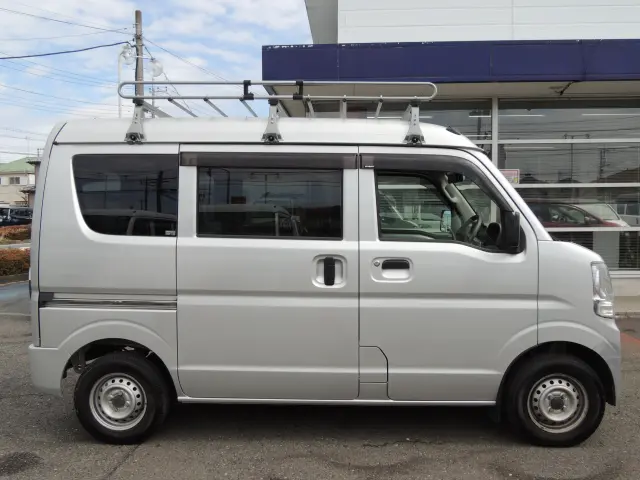 スズキ エブリイ HBD-DA17V(2WD)の写真5