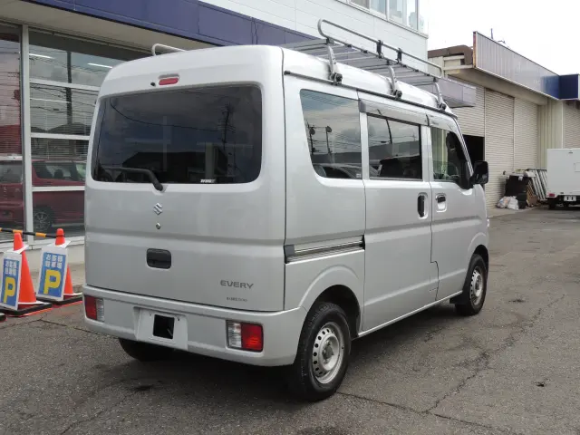 スズキ エブリイ HBD-DA17V(2WD)の写真9
