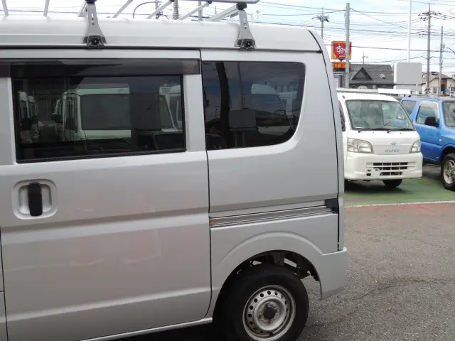 スズキ エブリイ HBD-DA17V(2WD)の写真14