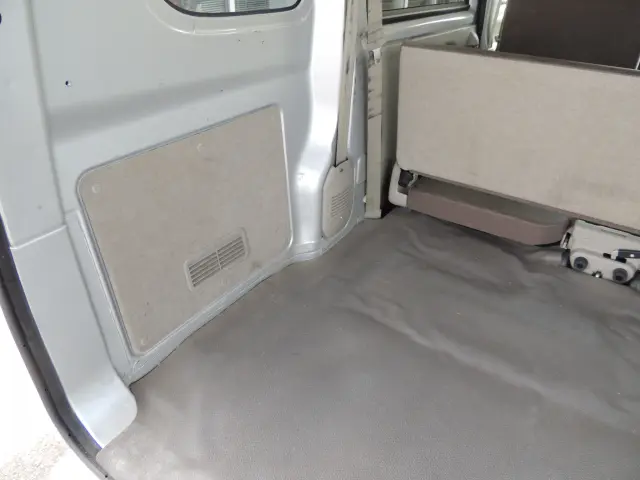 スズキ エブリイ HBD-DA17V(2WD)の写真43