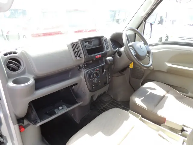 スズキ エブリイ HBD-DA17V(2WD)の写真49