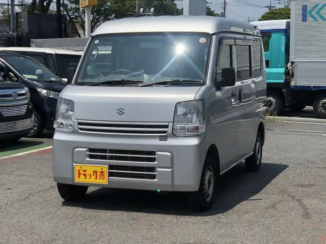 スズキ エブリイ HBD-DA17V(4WD)の写真1