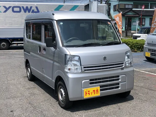 スズキ エブリイ HBD-DA17V(4WD)の写真3