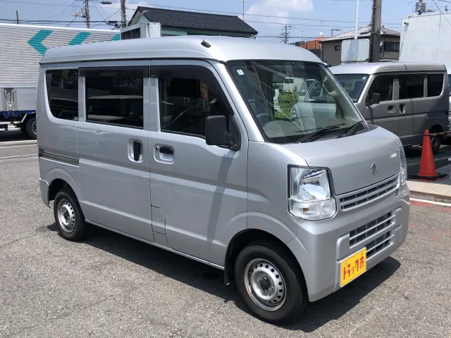 スズキ エブリイ HBD-DA17V(4WD)の写真4