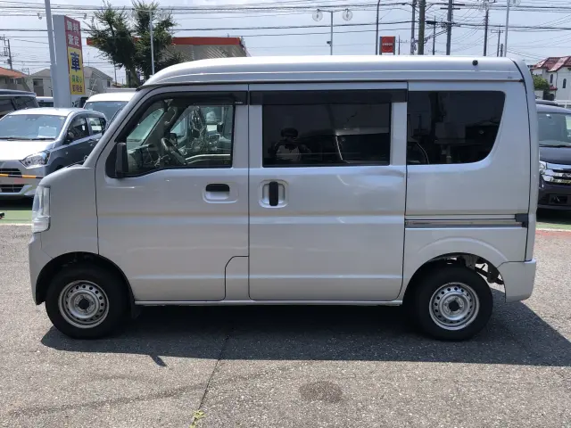 スズキ エブリイ HBD-DA17V(4WD)の写真11