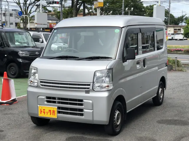スズキ エブリイ HBD-DA17V(2WD)の写真1