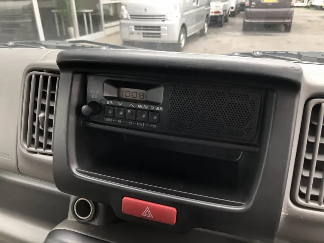 スズキ エブリイ HBD-DA17V(2WD)の写真38