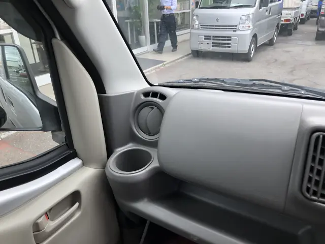 スズキ エブリイ HBD-DA17V(2WD)の写真44