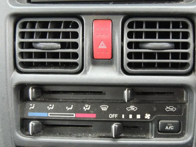 スズキ キャリイ EBD-DA16T(2WD)の写真36