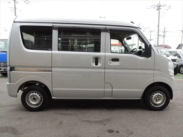 スズキ エブリイ HBD-DA17V(2WD)の写真11