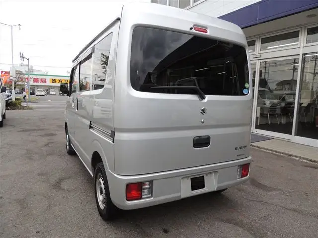 スズキ エブリイ HBD-DA17V(2WD)の写真18