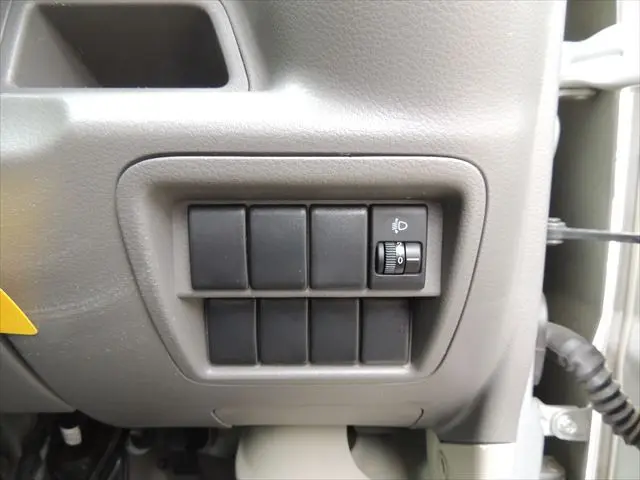 スズキ エブリイ HBD-DA17V(2WD)の写真34
