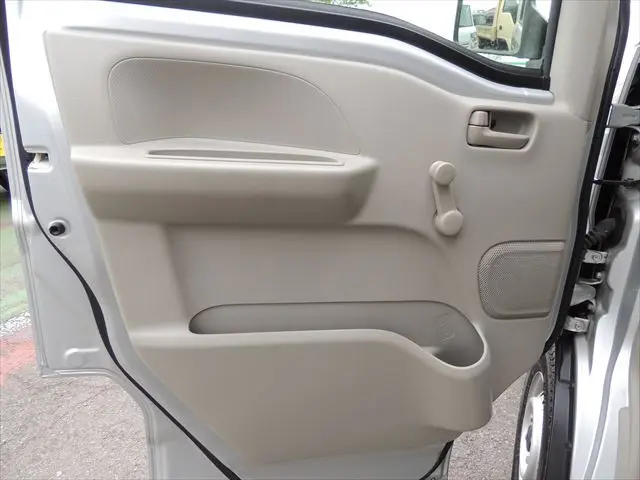 スズキ エブリイ HBD-DA17V(2WD)の写真40