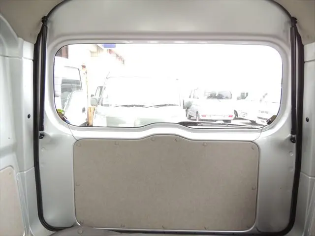 スズキ エブリイ HBD-DA17V(2WD)の写真47