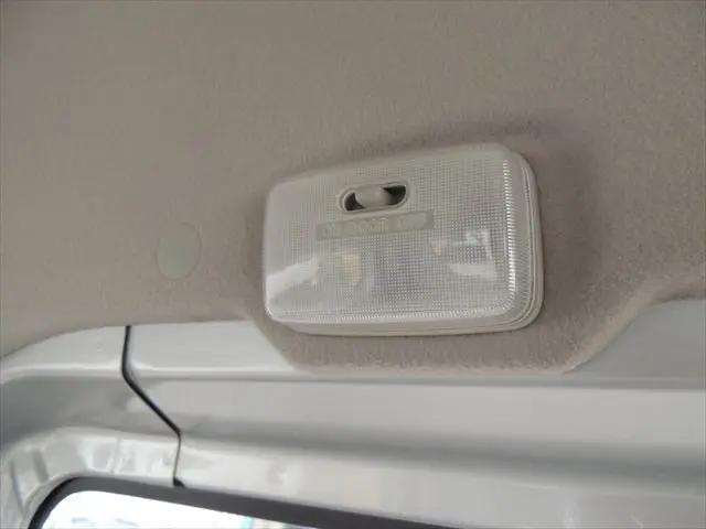 スズキ エブリイ HBD-DA17V(2WD)の写真48