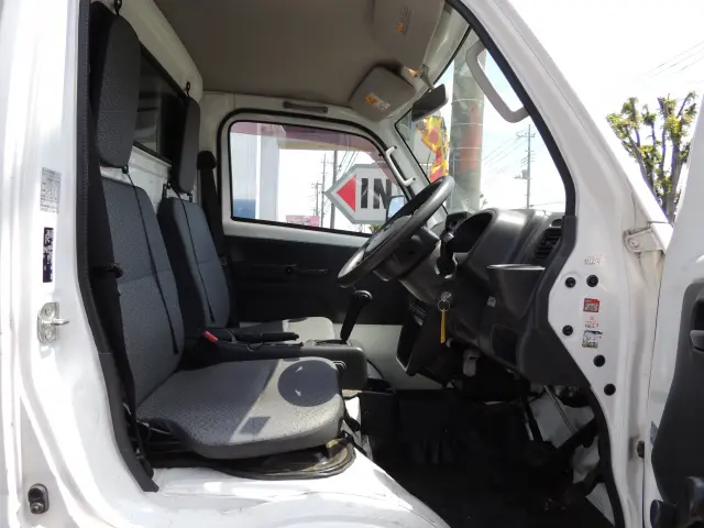 日産 クリッパートラック EBD-DR16T(2WD)の写真32