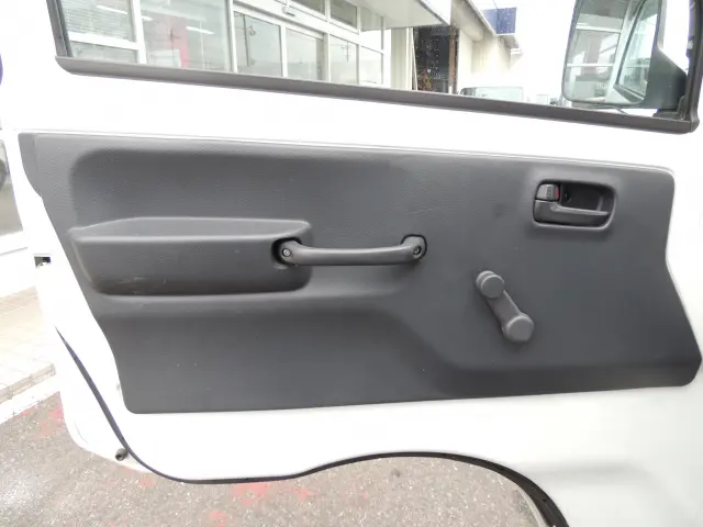 日産 クリッパートラック EBD-DR16T(2WD)の写真36