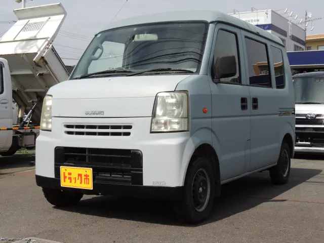 スズキ エブリイ EBD-DA64V(2WD)の写真1