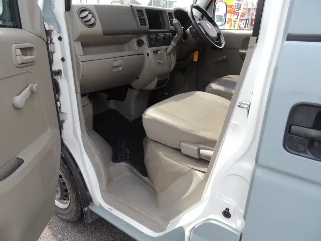 スズキ エブリイ EBD-DA64V(2WD)の写真42