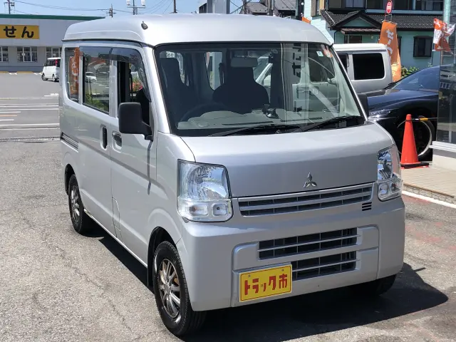 三菱 ミニキャブバン HBD-DS17V(2WD)の写真3