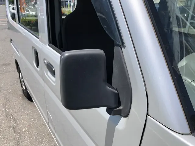 三菱 ミニキャブバン HBD-DS17V(2WD)の写真16