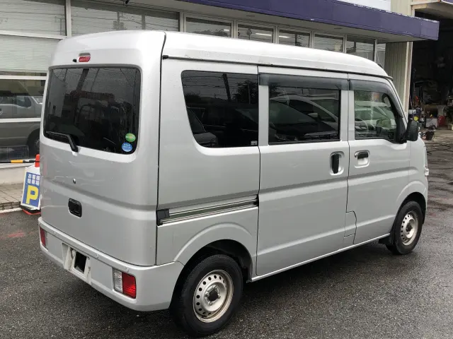 三菱 ミニキャブバン HBD-DS17V(2WD)の写真6